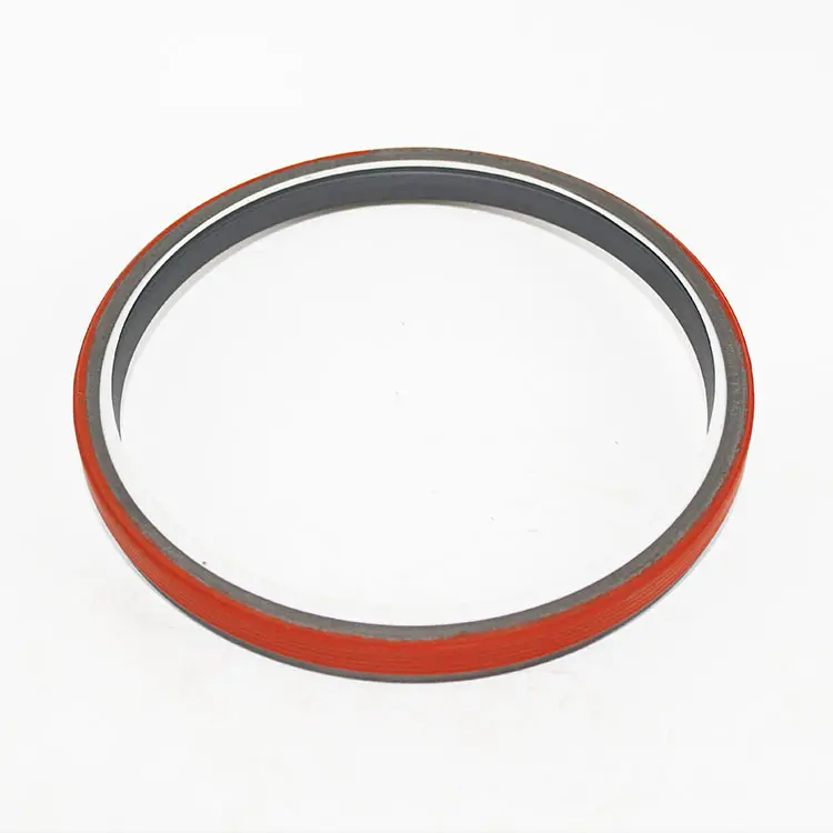 Dongfeng 6CT QSC8.3 Crankshaft Rear Oil Seal 3926126